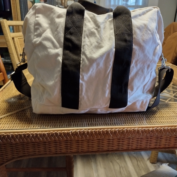 Large canvas duffle - Picture 5 of 8